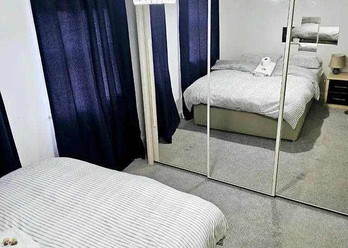 Ensuite Doubleroom With Private Toilet And Bathroom In Central Dartford