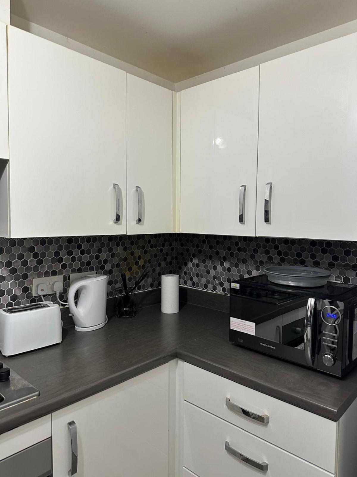 Ensuite Doubleroom With Private Toilet And Bathroom In Проживание в семье *